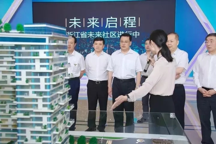 15686901363881733XBw.jpg 8.webp.jpg